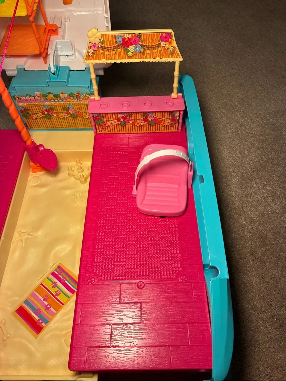 Barbie Ultimate Puppy Mobile~Fold Out Playset~ Van Vehicle, Car, SUV, Pet Camper